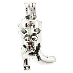 Cowgirl Boot Pearl Cage